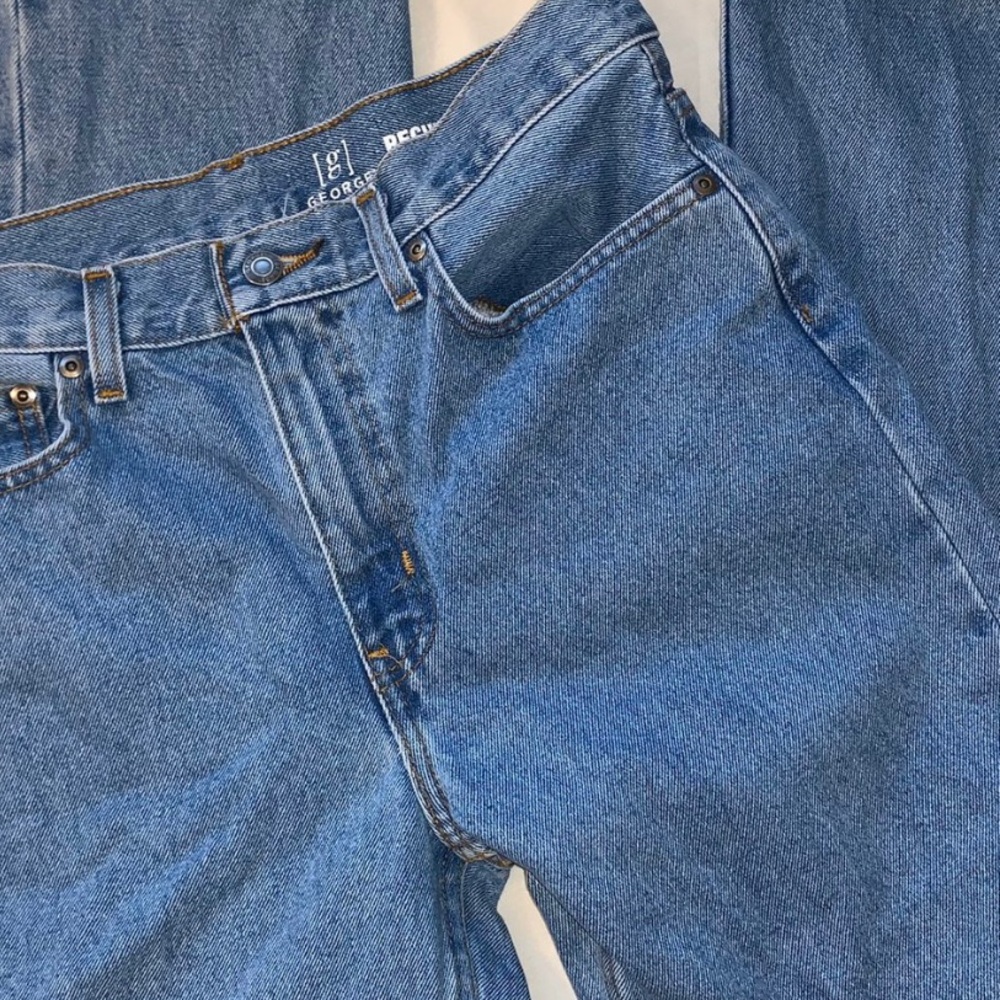 light wash mom jeans